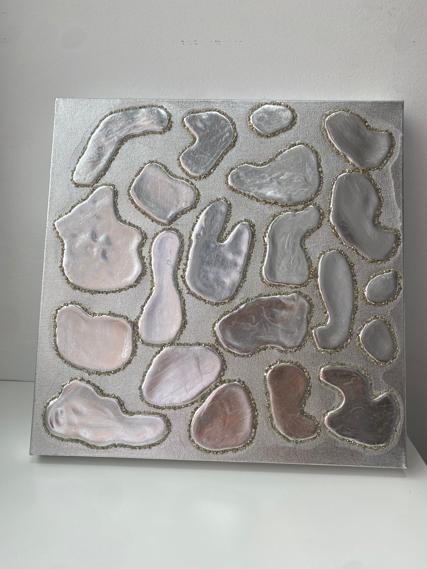 AZULEJOS DE PLATA: Espejos del Alma en 40x40 cm by Miriam Herencias