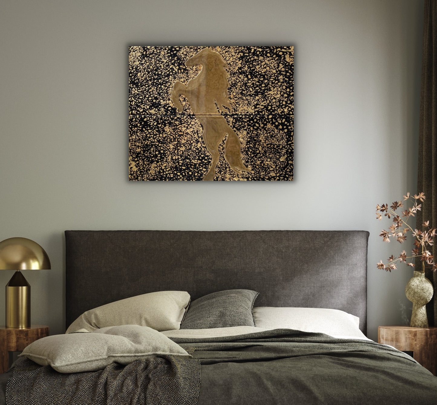 Cuadro 'El Caballo del Oro': Mockup que resalta la majestuosidad y el detalle de esta obra de arte única.