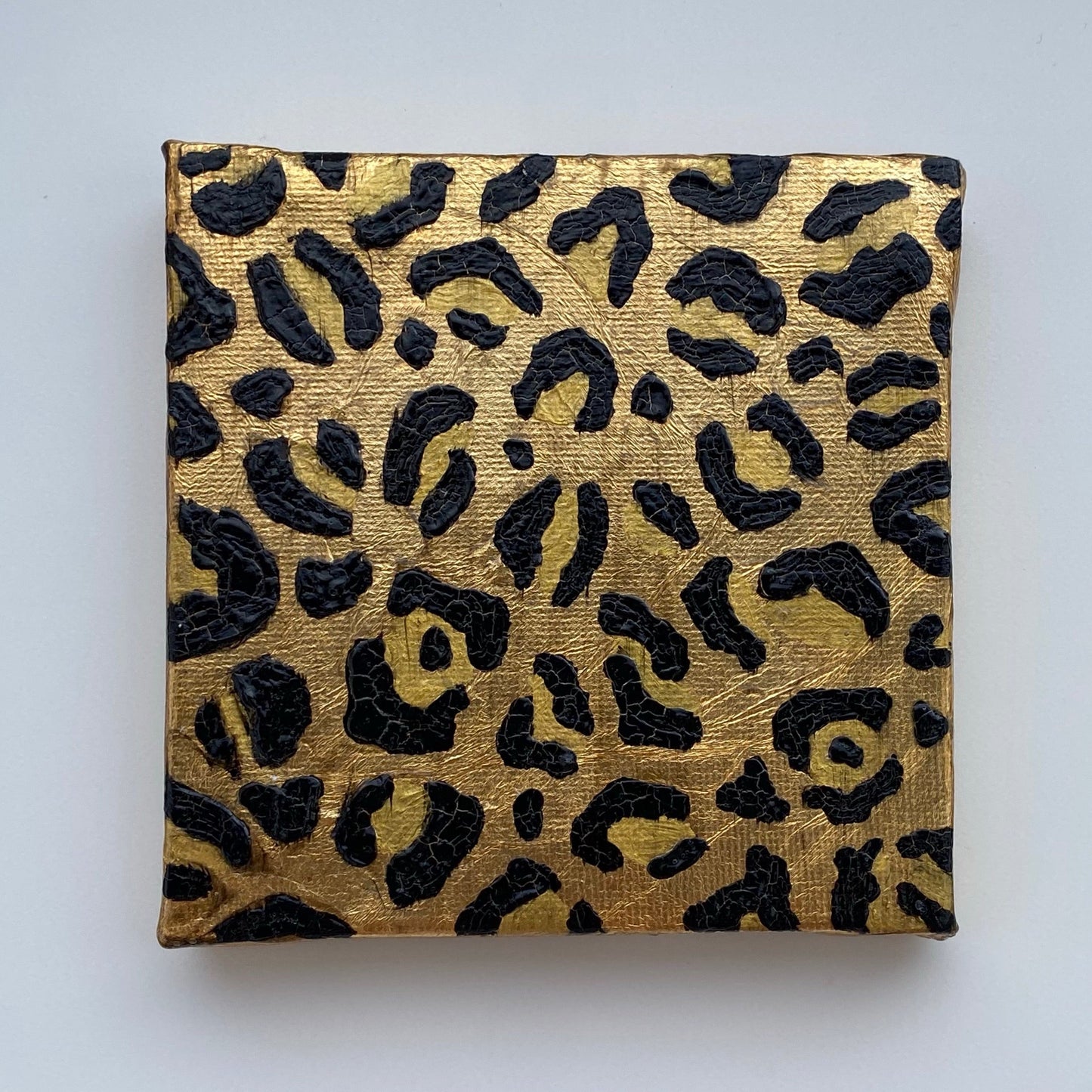 Intensidad en el Cuadro 'Salvaje': Una perspectiva adicional que revela la dinámica y la energía de la composición artística.