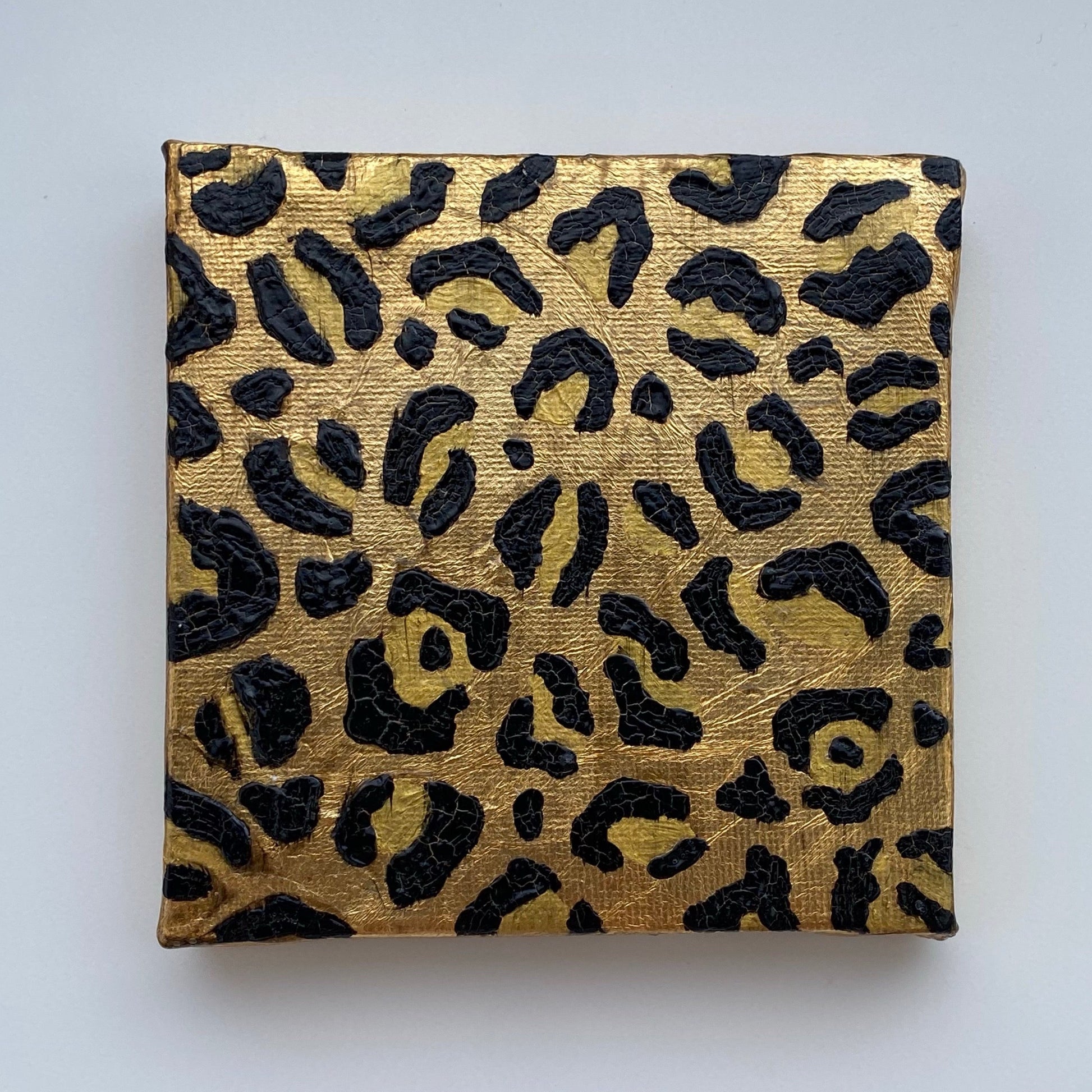 Intensidad en el Cuadro 'Salvaje': Una perspectiva adicional que revela la dinámica y la energía de la composición artística.